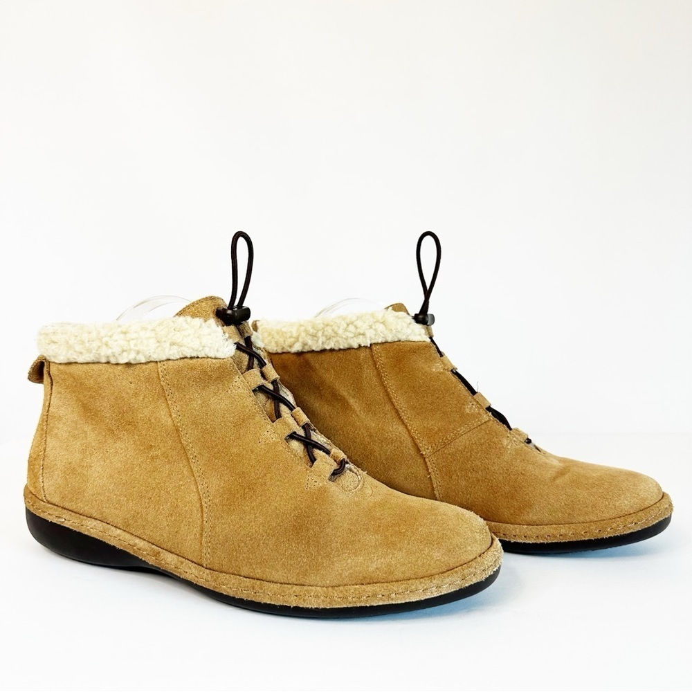 Lands End Womens Tan Suede Leather Fleece Lined Pull On Booties Ankle Boots 9.5B